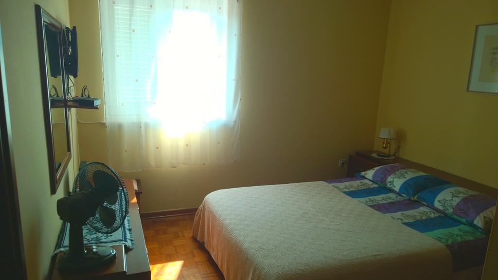 Apartments Free Parking Big Garden Peroj Luaran gambar